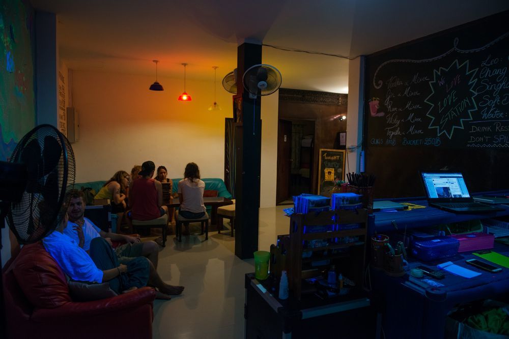 Love Station Hostel Баан Тай Экстерьер фото