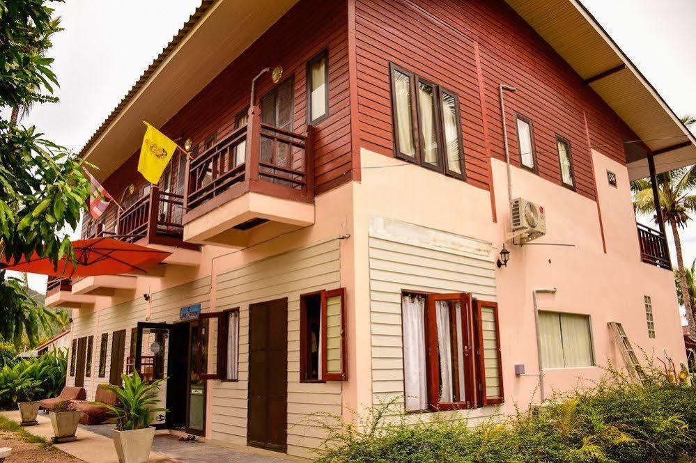 Love Station Hostel Баан Тай Экстерьер фото