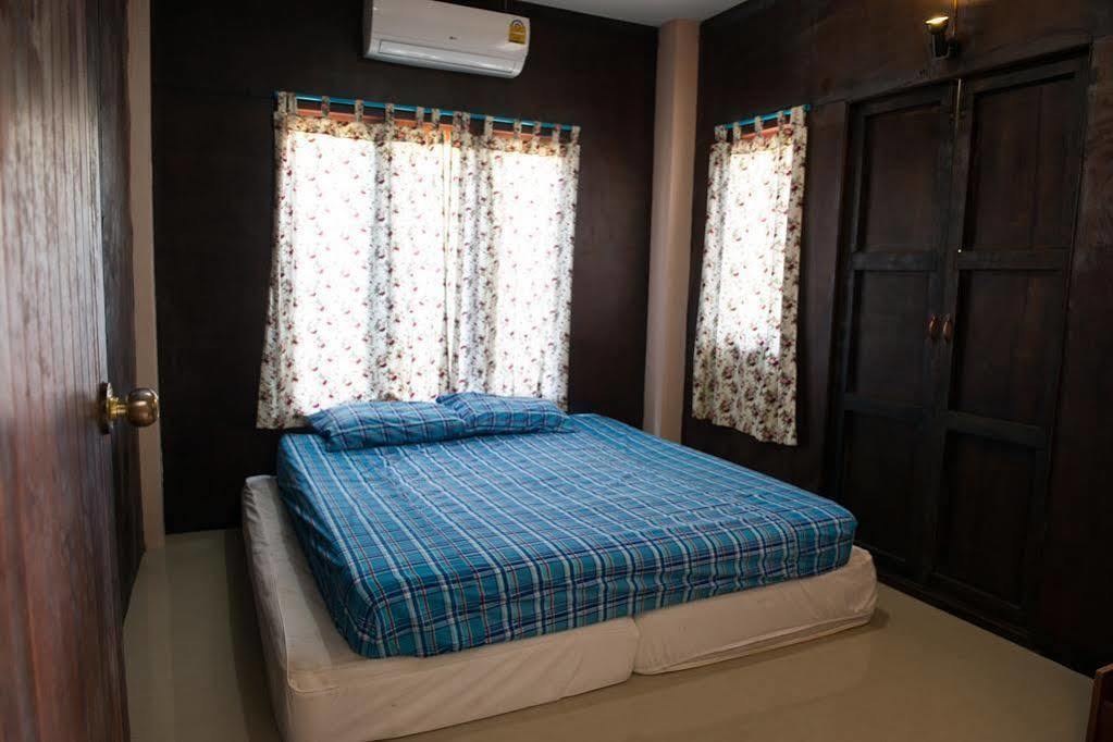 Love Station Hostel Баан Тай Экстерьер фото