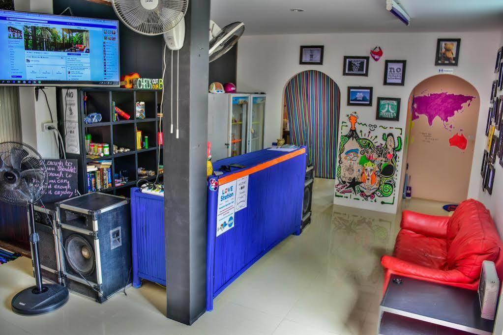 Love Station Hostel Баан Тай Экстерьер фото