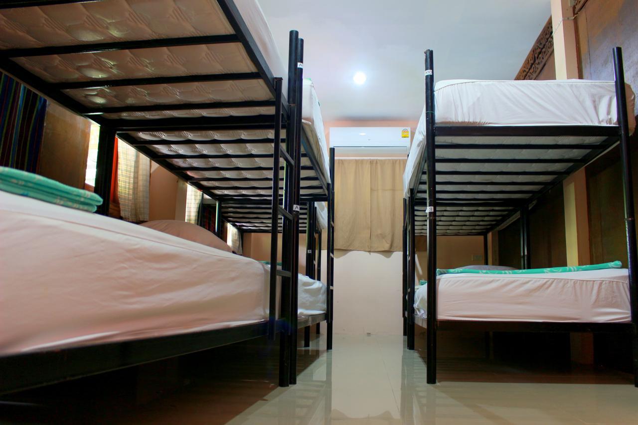 Love Station Hostel Баан Тай Номер фото