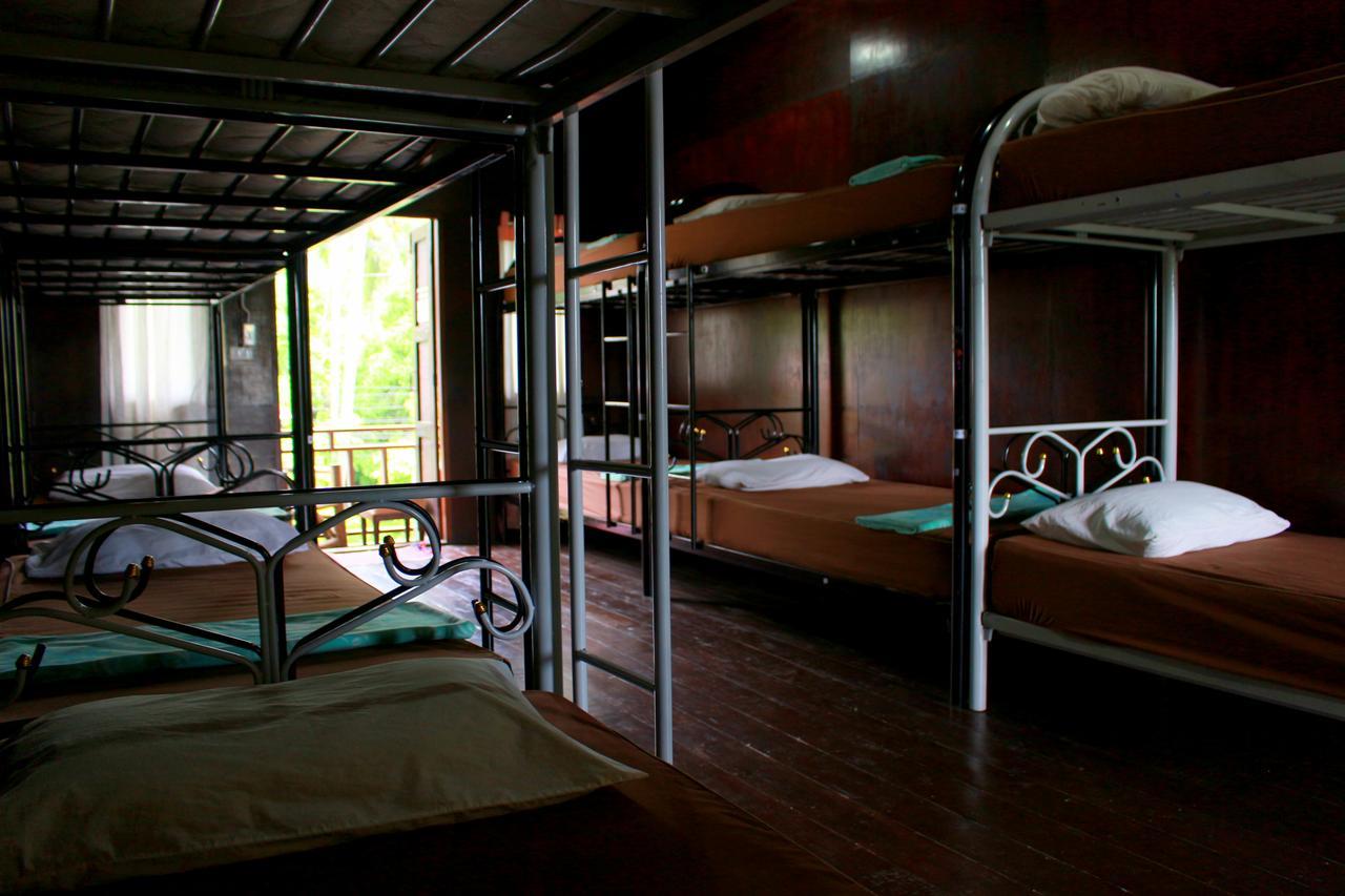 Love Station Hostel Баан Тай Экстерьер фото