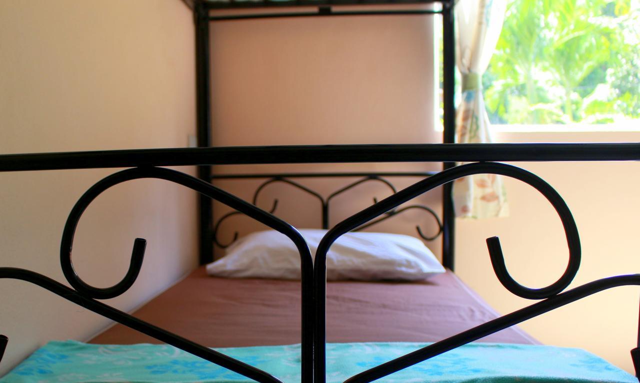 Love Station Hostel Баан Тай Экстерьер фото