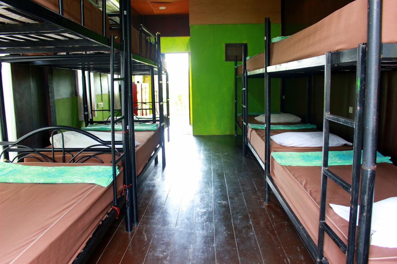 Love Station Hostel Баан Тай Экстерьер фото