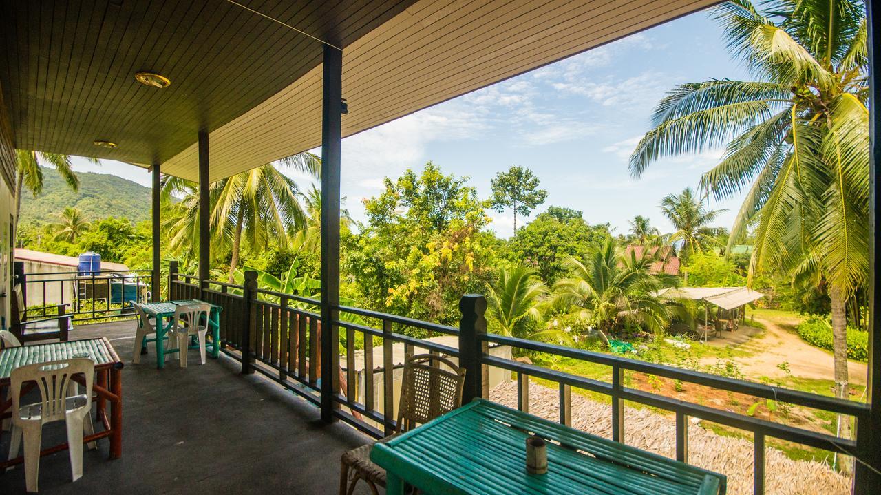 Love Station Hostel Баан Тай Экстерьер фото