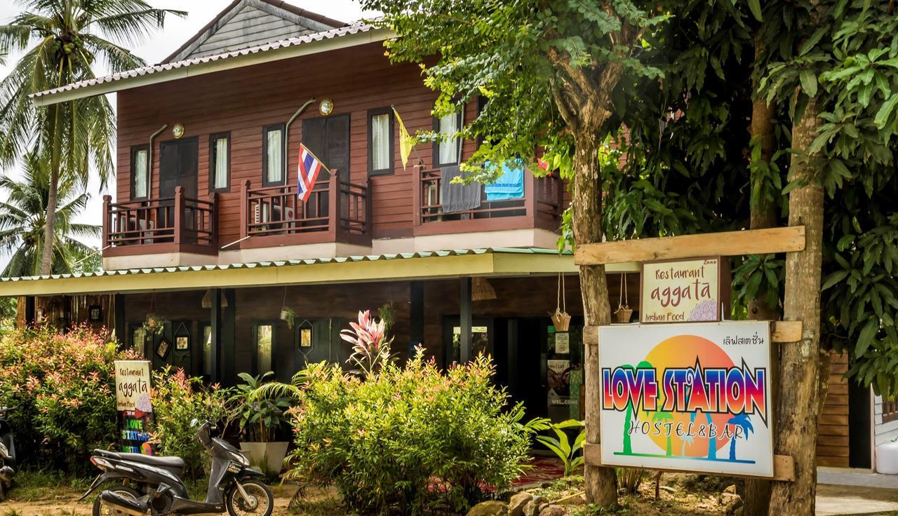 Love Station Hostel Баан Тай Экстерьер фото